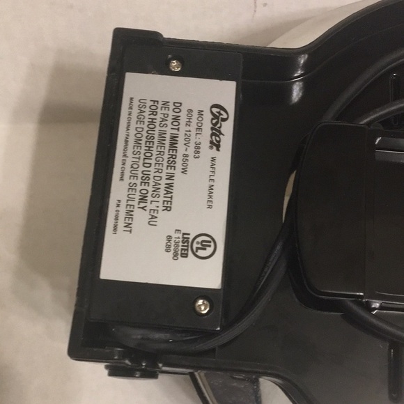 Waffle Maker - Picture 15 of 16